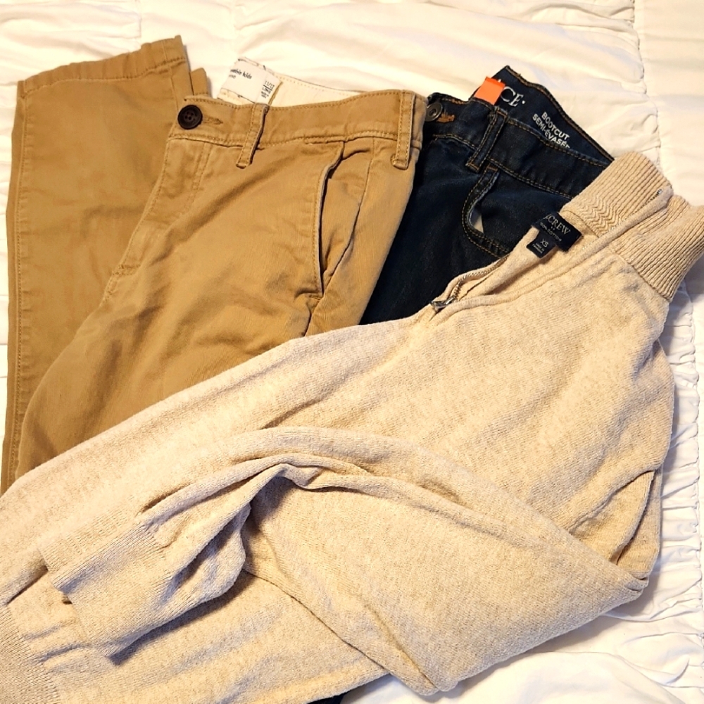 Beige Sweater and Tan Pants Set Boys